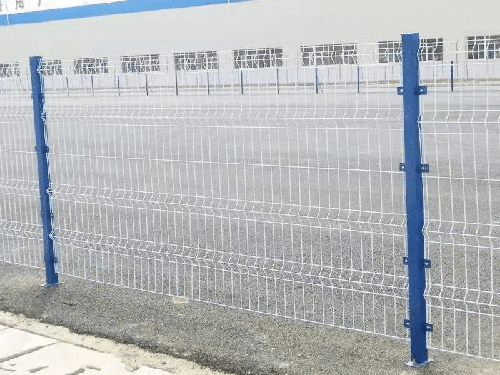 公路隔離柵